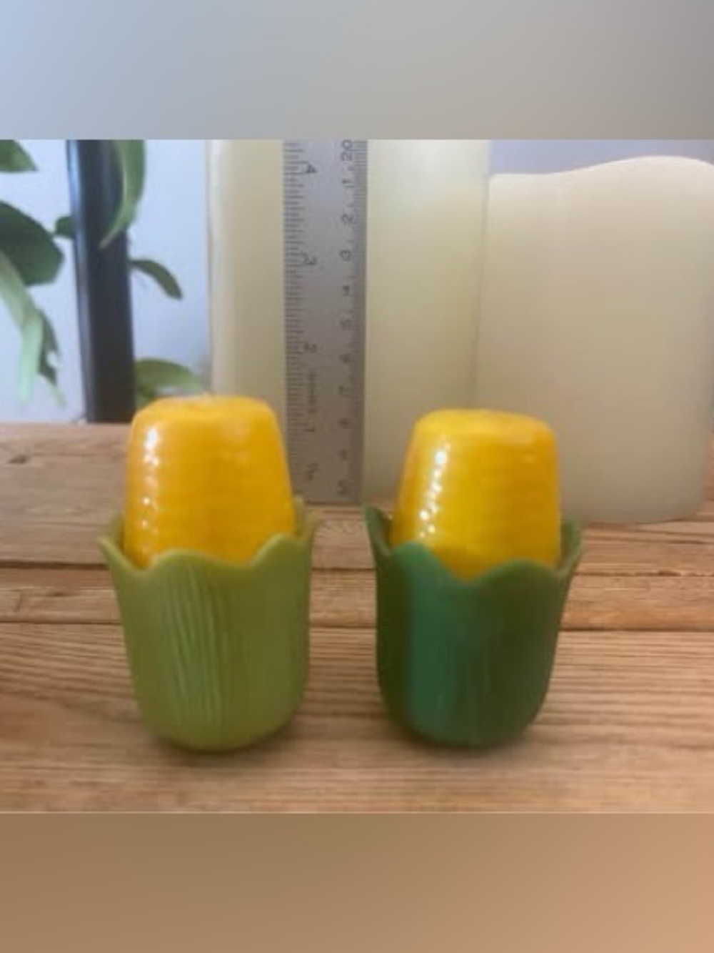 Vintage 1960s Mini Plastic Corn on the Cob Salt & Pepper Shakers Set